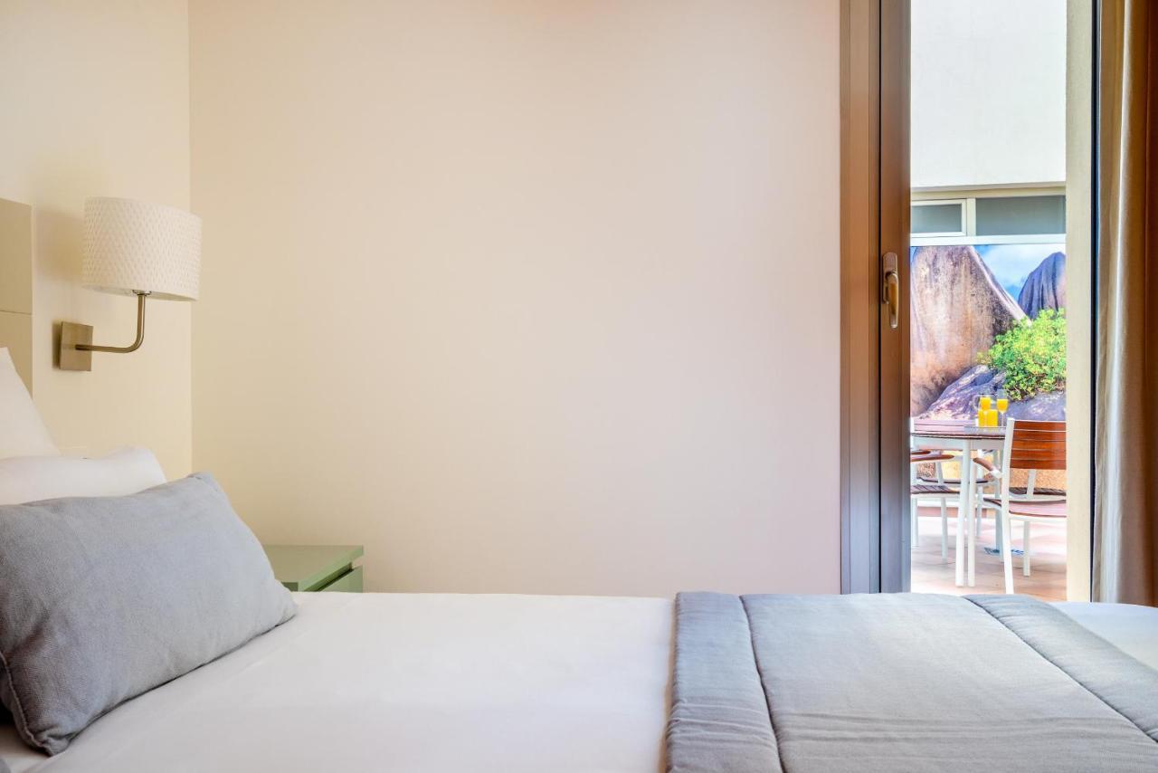 Homeabout Fresca Apartment I Малага Экстерьер фото